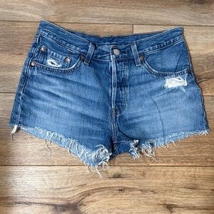 Levi's Women's Distressed Hem 501 Shorts